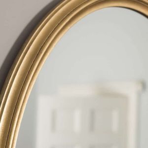 Classic Oval Mirror